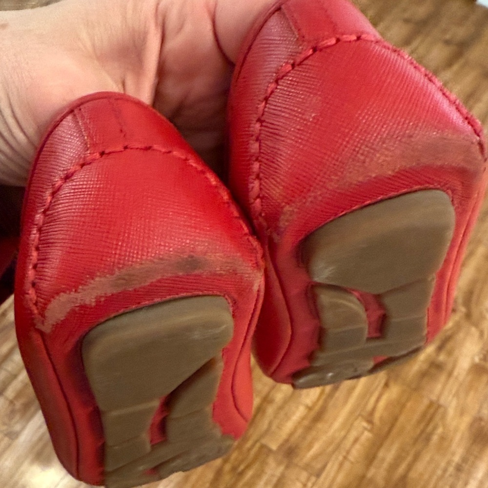 Michael Kors Women's Red Leather Flats Gold Accents Logo Shoe Size 6.5 - Picture 11 of 11